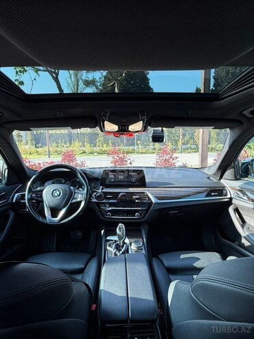 BMW 530-10