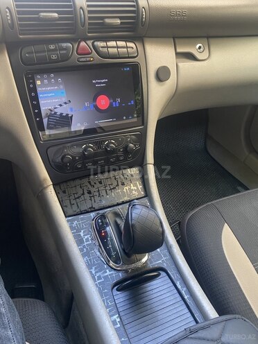 Mercedes C 240-10