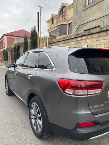 Kia Sorento-2