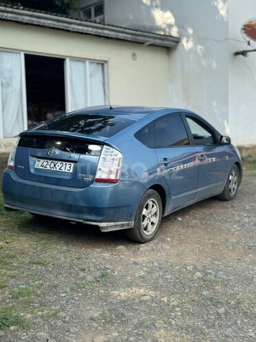 Toyota Prius-3