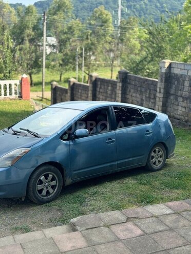 Toyota Prius-2