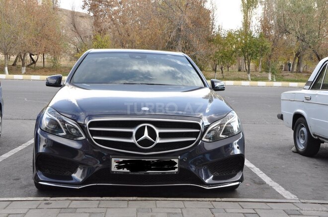 Mercedes E 200-2