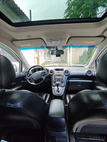 Kia Carens-7