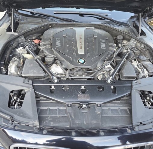 BMW 750-7