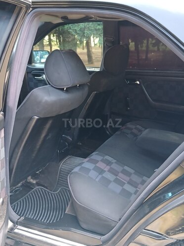 Mercedes C 220-11