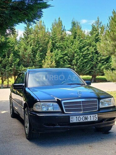 Mercedes C 220-2