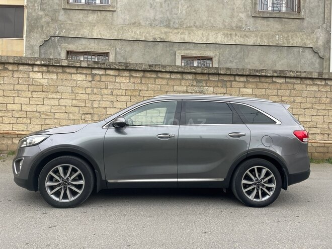 Kia Sorento-8