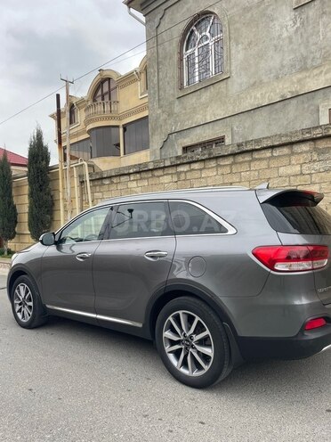 Kia Sorento-10
