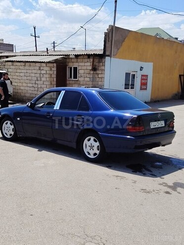 Mercedes C 180-4