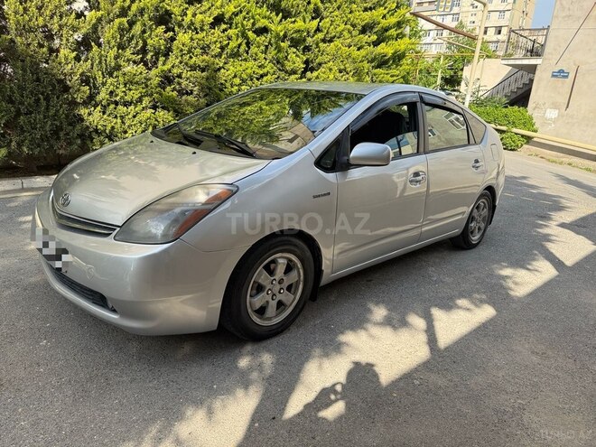Toyota Prius-4