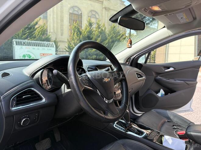 Chevrolet Cruze-6