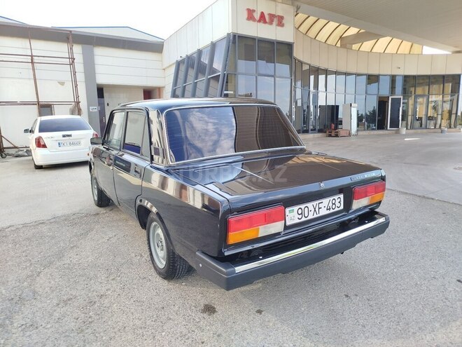 LADA (VAZ) 2107-15