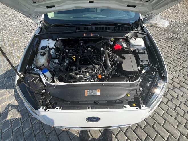 Ford Fusion (North America)-4