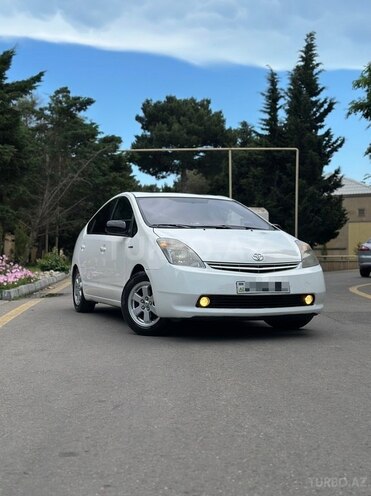 Toyota Prius-1