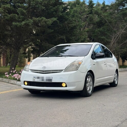 Toyota Prius-3