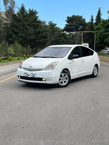 Toyota Prius-4
