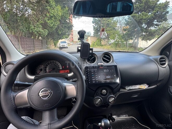 Nissan Micra-5