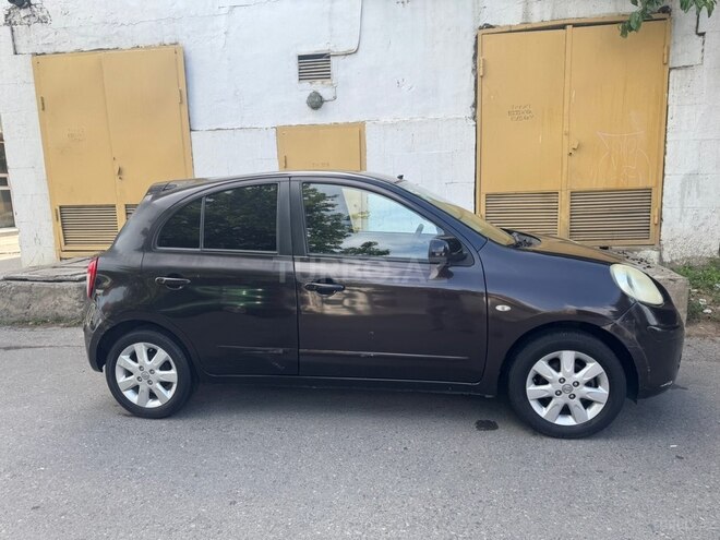 Nissan Micra-2