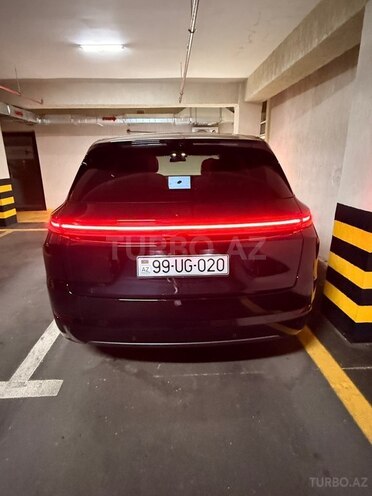 Li Auto L7-8