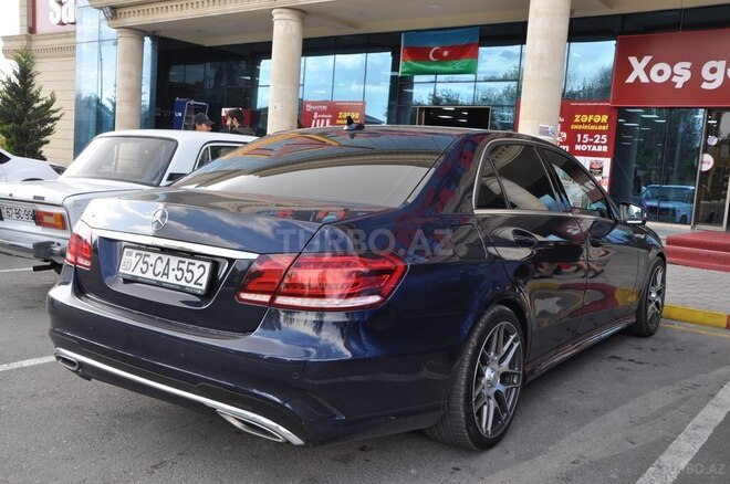 Mercedes E 200-4