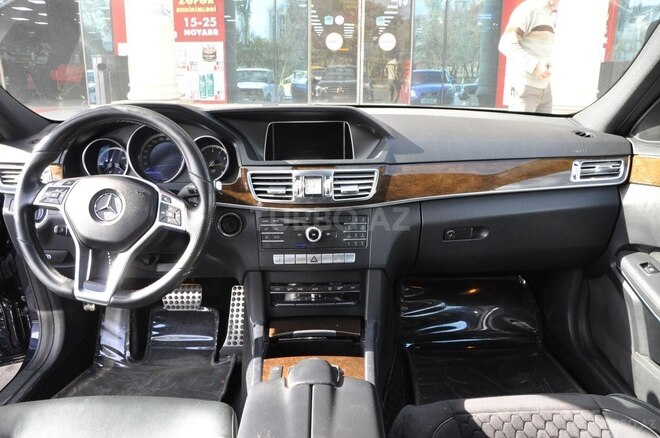 Mercedes E 200-6