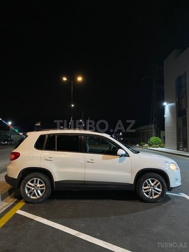 Volkswagen Tiguan-5