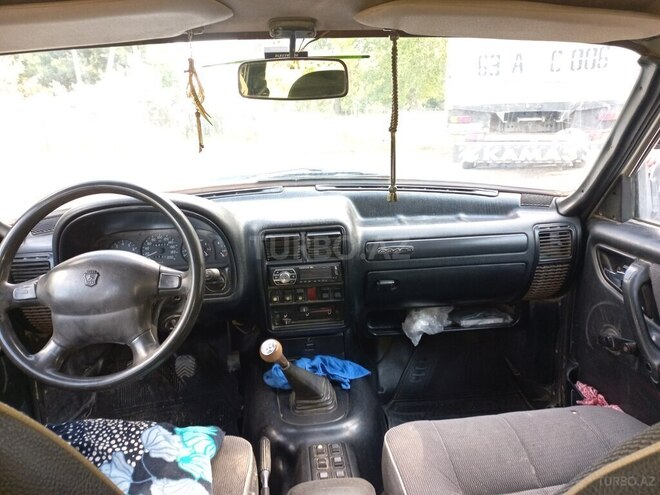 GAZ 3110 "Volga"-7