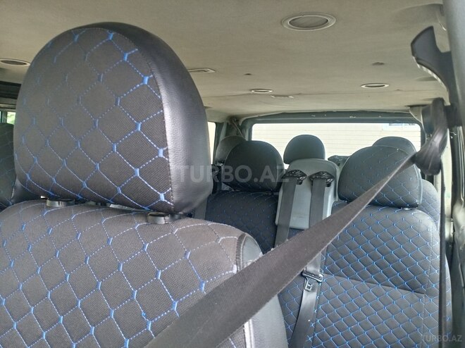 Ford Transit-5