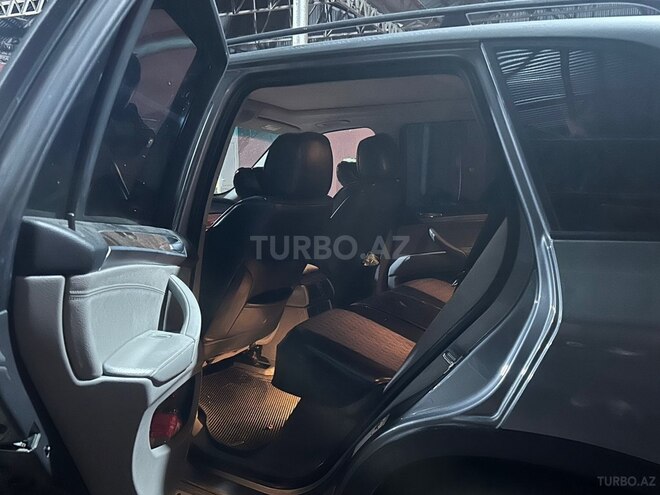 BMW X5-7