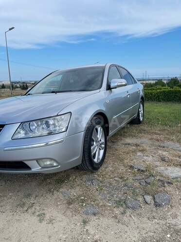 Hyundai Sonata-11