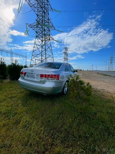 Hyundai Sonata-5
