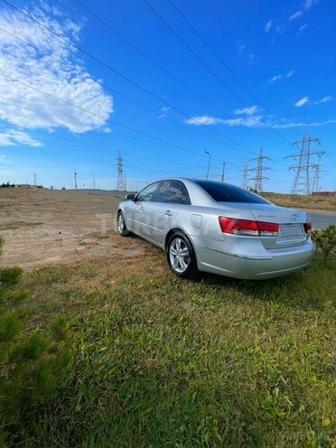 Hyundai Sonata-6