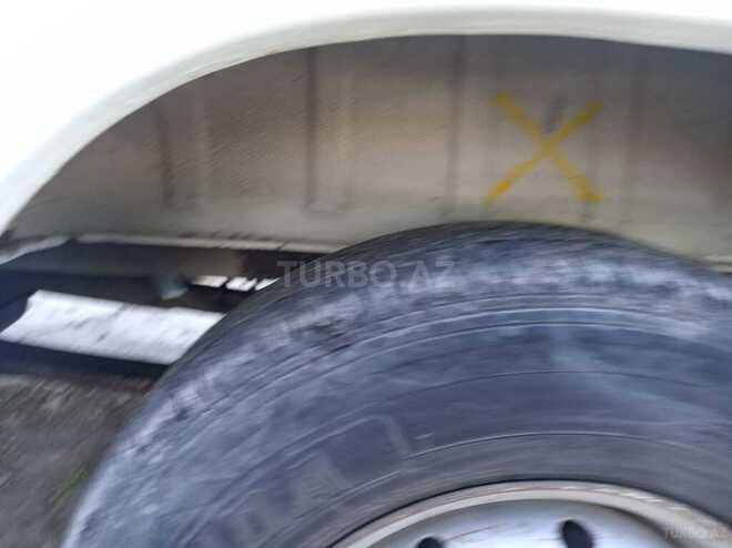Ford Transit-6