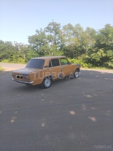 LADA (VAZ) 21011-4