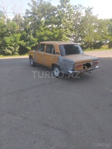 LADA (VAZ) 21011-3