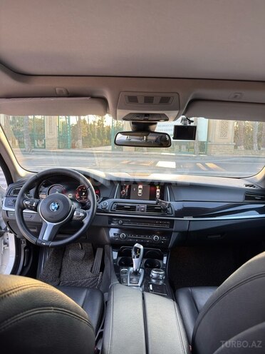 BMW 520d-12