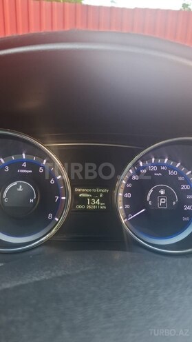Hyundai Sonata-13