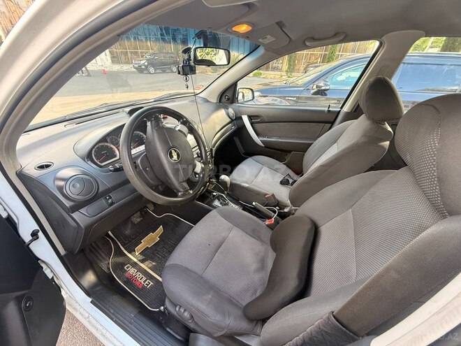 Chevrolet Aveo-6