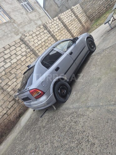 Opel Astra-2