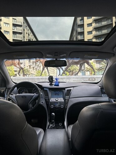 Hyundai Sonata-3