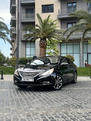 Hyundai Sonata-13