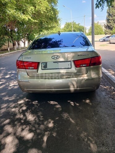 Hyundai Sonata-2
