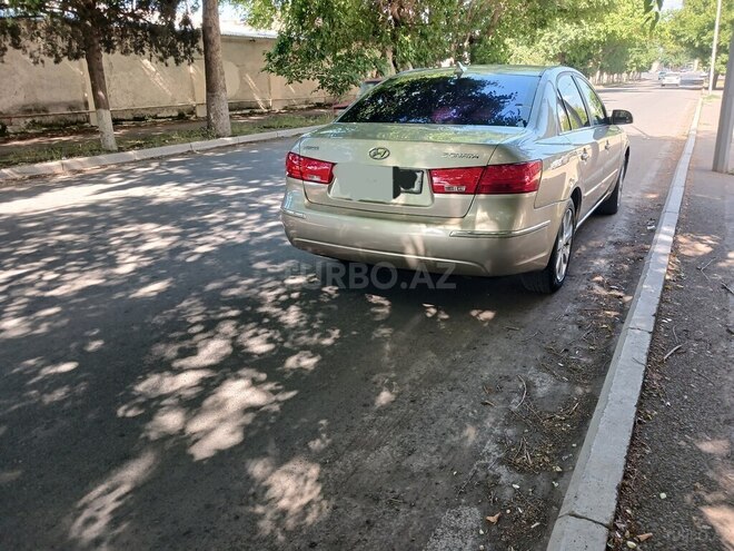 Hyundai Sonata-6