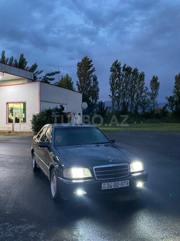 Mercedes C 200-12