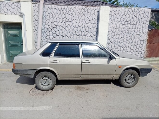 LADA (VAZ) 21099-5
