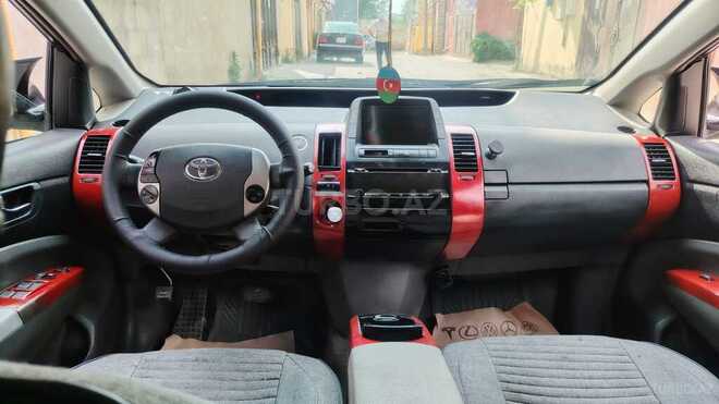 Toyota Prius-11