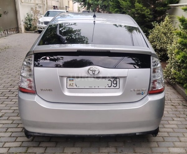 Toyota Prius-7