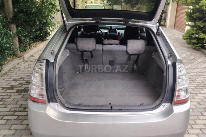 Toyota Prius-10