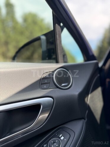 Hyundai Sonata-12