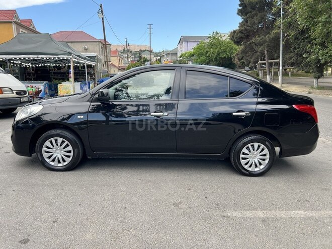 Nissan Sunny-5